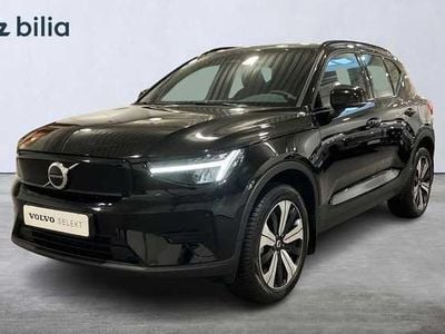 Svart Begagnad 2022 Volvo XC40 Core SUV | 314 900 kr