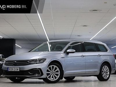 Silver Begagnad 2022 VW Passat GTE Kombi | 309 900 kr (Marknadspris)