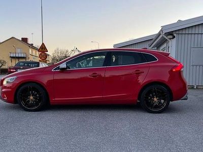 Begagnad 2015 Volvo V40 Halvkombi | 119 500 kr (Lite dyr)
