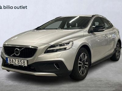Silver Begagnad 2017 Volvo V40 CC Business Edition Kombi | 184 900 kr
