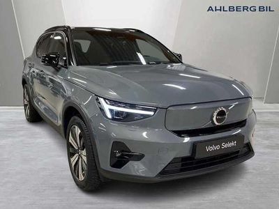 Grå Begagnad 2022 Volvo XC40 Plus SUV | 359 500 kr