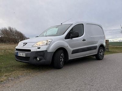 Begagnad 2010 Peugeot Partner Minibuss | 35 000 kr (Lite dyr)