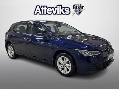 Begagnad VW Golf VIII 150 HK (110 kW) 2020 Mörkblå Halvkombi