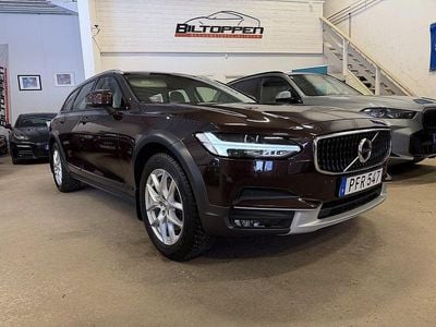 Begagnad Volvo V90 CC Inscription 235 HK (172 kW) 2017 Mörkbrun Kombi