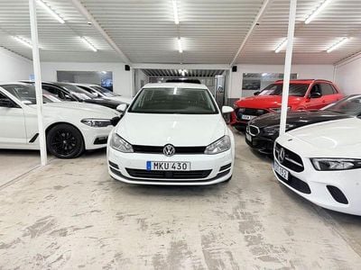 Begagnad VW Golf VII 105 HK (77 kW) 2014 Vit Halvkombi