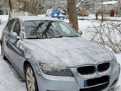 Begagnad BMW 318 143 HK (105 kW) 2011 Sedan