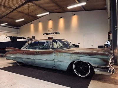 Begagnad Cadillac Serie 62 330 HK (242 kW) 1959 Ljusröd Sedan
