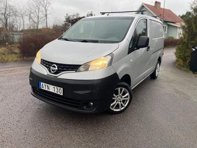 Begagnad Nissan NV200 90 HK (66 kW) 2012 Silver Minibuss
