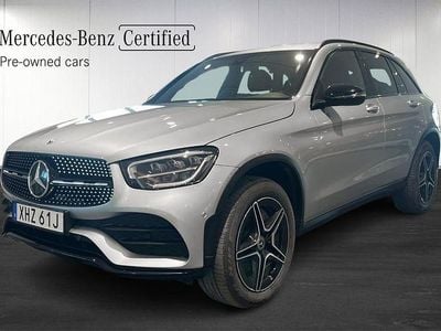 Begagnad Mercedes GLC300e AMG line 306 HK (225 kW) 2022 Silver