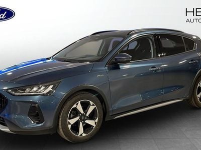 Blå Begagnad 2023 Ford Focus Active | 184 900 kr