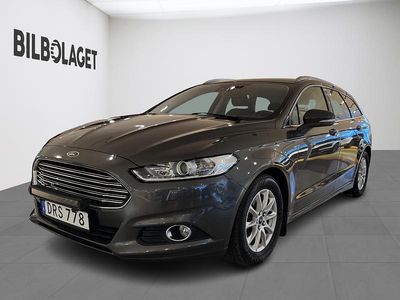 Grå Begagnad 2015 Ford Mondeo Trend Kombi | 118 800 kr
