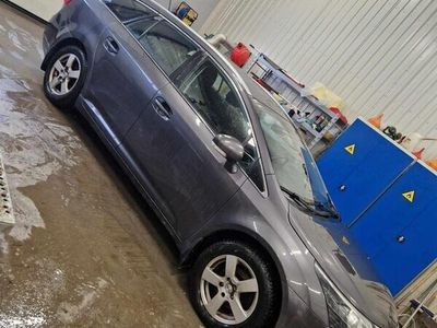 begagnad Toyota Avensis Kombi 2.0 D-4D Euro 5