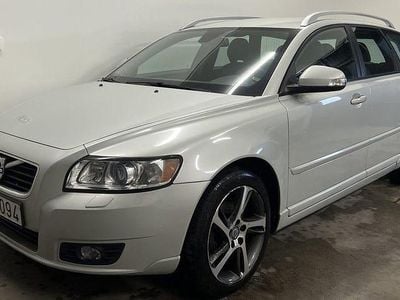 Begagnad Volvo V50 Momentum 116 HK (85 kW) 2012 Vit Kombi