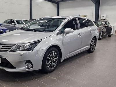 Silver Begagnad 2013 Toyota Avensis Business Edition Kombi | 74 900 kr (Bra pris)