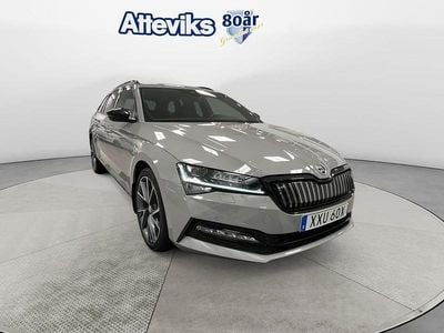 Grå Begagnad 2021 Skoda Superb SportLine Kombi | 289 900 kr (Marknadspris)