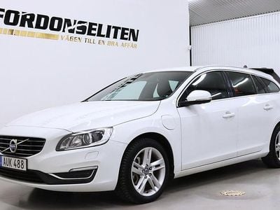 Vit Begagnad 2014 Volvo V60 Summum Kombi | 129 800 kr (Marknadspris)