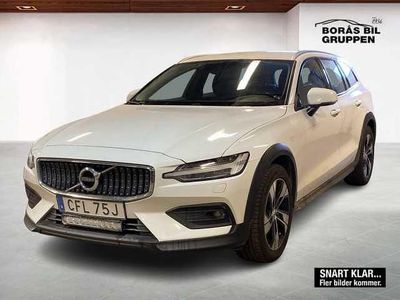 Begagnad Volvo V60 CC SE 192 HK (141 kW) 2020 Vit Kombi
