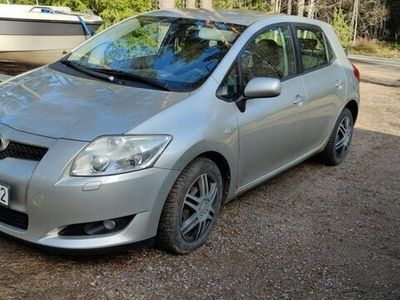 begagnad Toyota Auris 5-dörrar 2.0 D-4D Euro 5