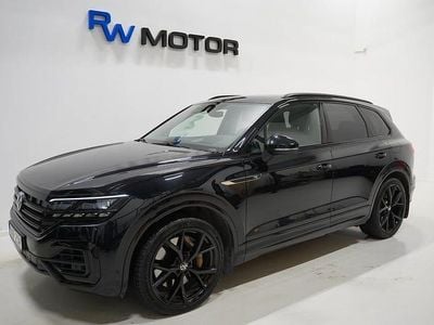 Svart Begagnad 2020 VW Touareg R SUV | 559 800 kr (Bra pris)