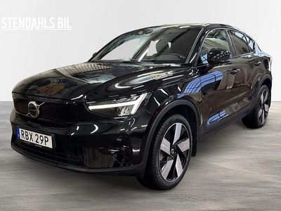 Svart Begagnad 2023 Volvo C40 Plus SUV | 339 000 kr (Marknadspris)