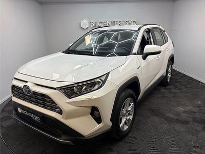 Begagnad Toyota RAV4 Active 222 HK (163 kW) 2019 Vit SUV