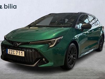Grön Begagnad 2024 Toyota Corolla Sport Kombi | 329 900 kr (Marknadspris)
