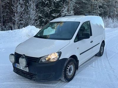 Begagnad VW Caddy 102 HK (75 kW) 2012 Minibuss