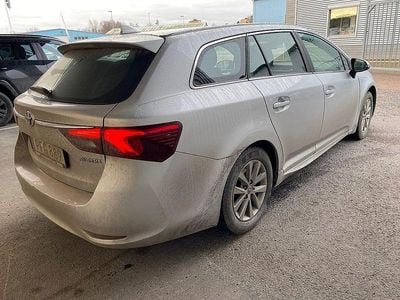 Silver Begagnad 2017 Toyota Avensis Active Kombi | 174 900 kr (Marknadspris)