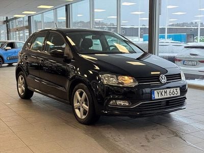 Svart Begagnad 2017 VW Polo Halvkombi | 109 900 kr (Marknadspris)