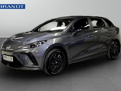 Begagnad MG MG4 EV 125 kW (171 HK) 2023 Grå Halvkombi