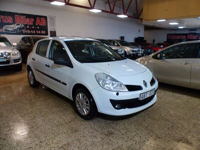 begagnad Renault Clio 1.2 Ny Besiktigad & Ny Servad 75hk