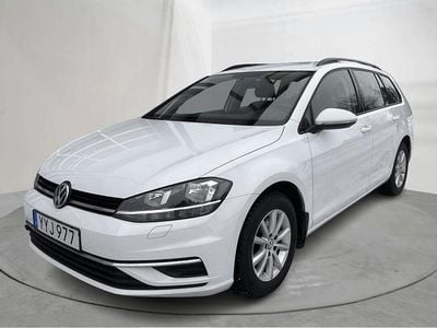 Vit Begagnad 2019 VW Golf VII | 129 000 kr (Marknadspris)