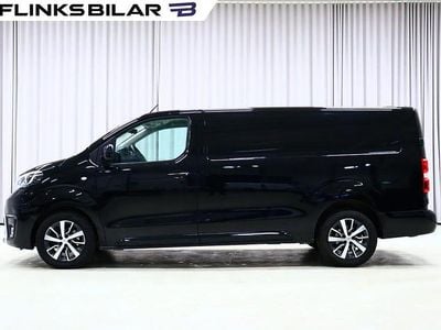 Svart metallic Begagnad 2023 Toyota Proace Minibuss | 349 875 kr (Dyr)