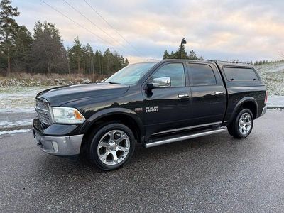Svart Begagnad 2016 RAM 1500 Pickup | 315 000 kr (Dyr)