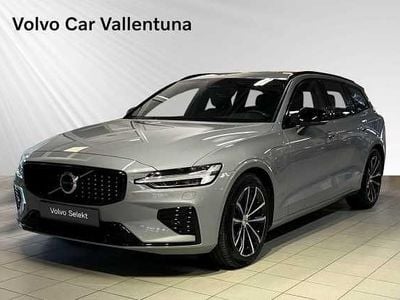 Silver Begagnad 2024 Volvo V60 Plus Kombi | 449 900 kr (Marknadspris)