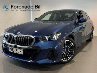 Blå Begagnad 2024 BMW 530e M Sport Sedan | 579 000 kr (Superpris)