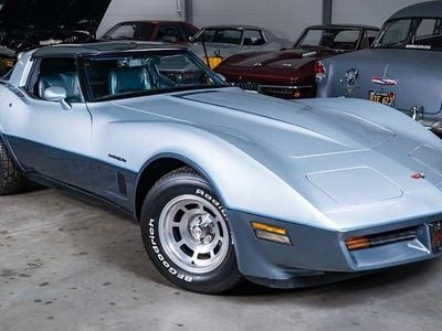 Silver/dark blue Begagnad 1982 Chevrolet Corvette Sportkupé | 279 000 kr