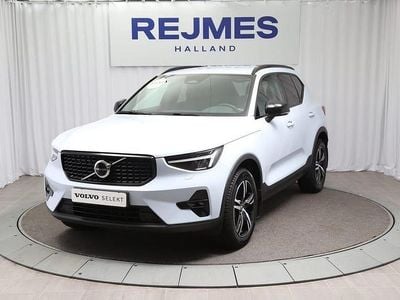 Ljusblå Begagnad 2024 Volvo XC40 Plus SUV | 359 500 kr (Bra pris)