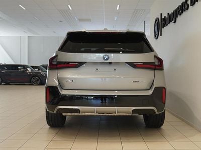 Grå/silver Ny 2025 BMW X1 Efficient Dynamics SUV | 690 400 kr