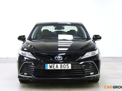 Begagnad Toyota Camry Hybrid Active 218 HK (160 kW) 2022 Svart