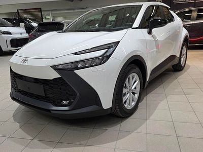 Ny Toyota C-HR Active 141 HK (103 kW) 2025 Vit SUV