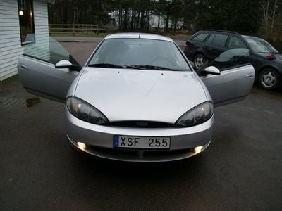 Begagnad Ford Cougar 131 HK (96 kW) 1999 Silver Sportkupé