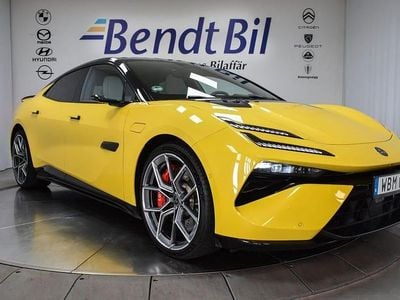 Solar yellow metallic Begagnad 2024 Lotus Emeya Halvkombi | 1 075 000 kr