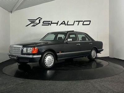 Svart Begagnad 1990 Mercedes 300 SE Sedan | 99 900 kr