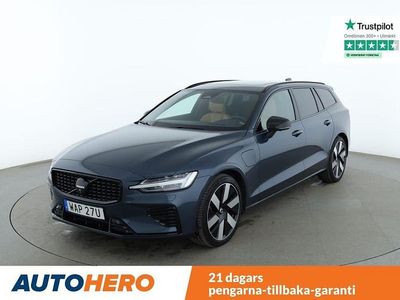 Mörkblå (blå) Begagnad 2023 Volvo V60 Ultimate Kombi | 551 000 kr
