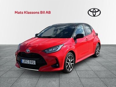 Svart Begagnad 2021 Toyota Yaris Hybrid Edition Halvkombi | 239 000 kr (Lite dyr)