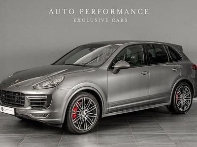 Grå Begagnad 2016 Porsche Cayenne GTS SUV | 429 900 kr (Marknadspris)