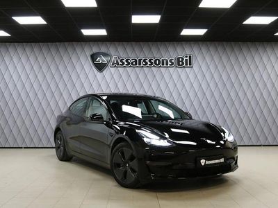 Svart Begagnad 2021 Tesla Model 3 Long Range AWD Sedan | 309 000 kr (Marknadspris)