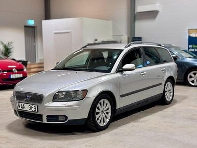 Begagnad Volvo V50 170 HK (125 kW) 2005 Ljusgrå (grå) Kombi