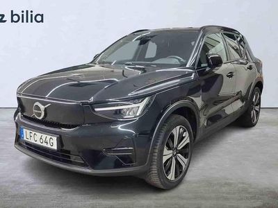 Svart Begagnad 2023 Volvo XC40 SUV | 364 000 kr